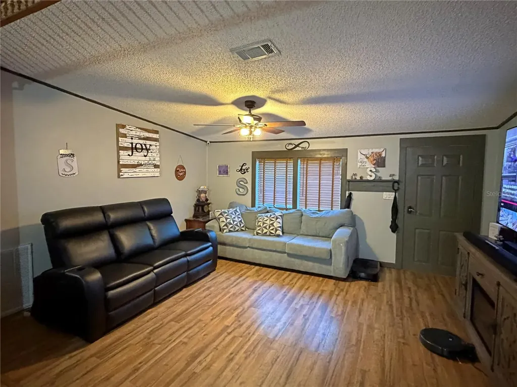 12919 S County Road 39 Lithia FL 33547