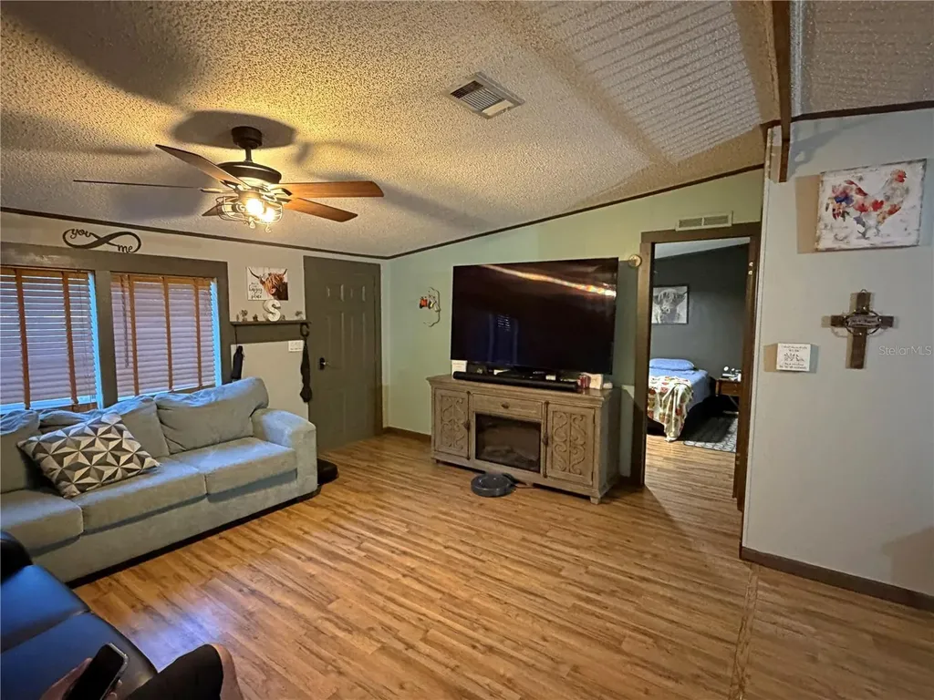 12919 S County Road 39 Lithia FL 33547