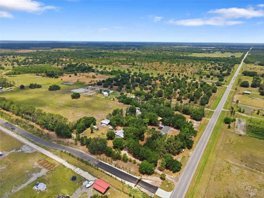 12919 S County Road 39 Lithia FL 33547