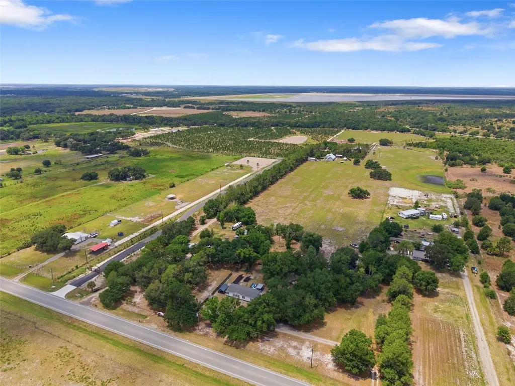 12919 S County Road 39 Lithia FL 33547