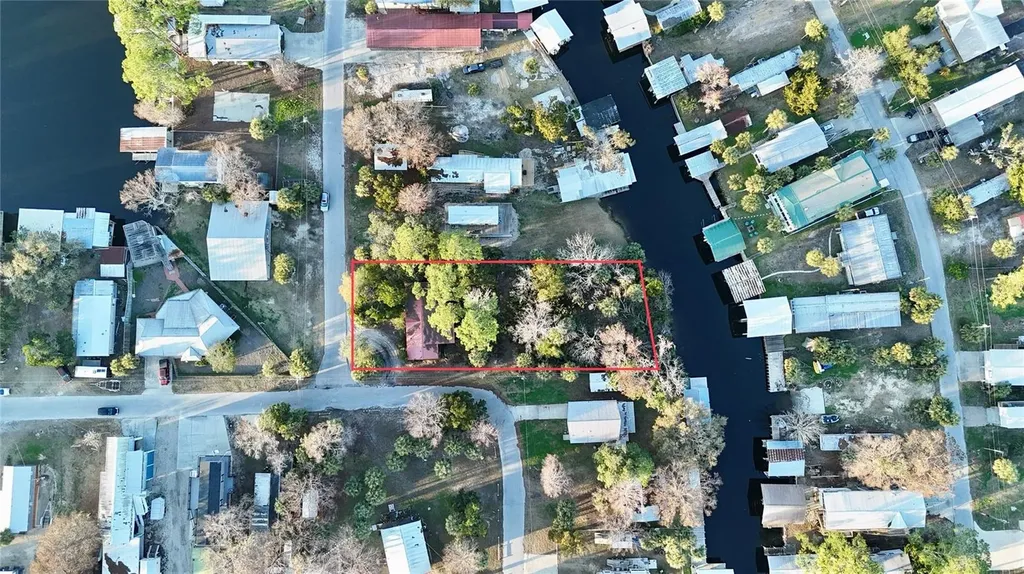 12 SE 241st Street Suwannee FL 32692