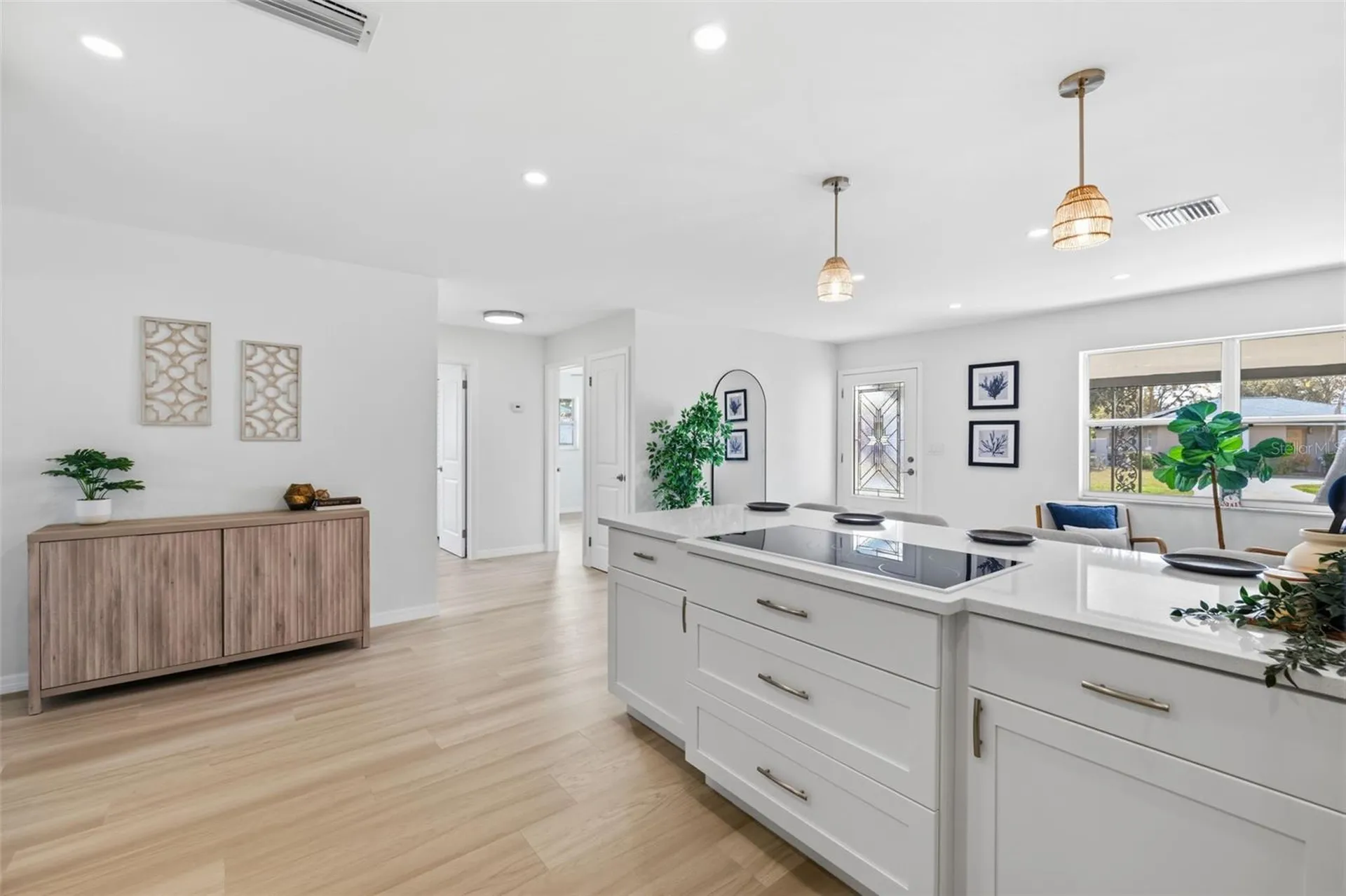 1027 27th Avenue S St Petersburg FL 33705