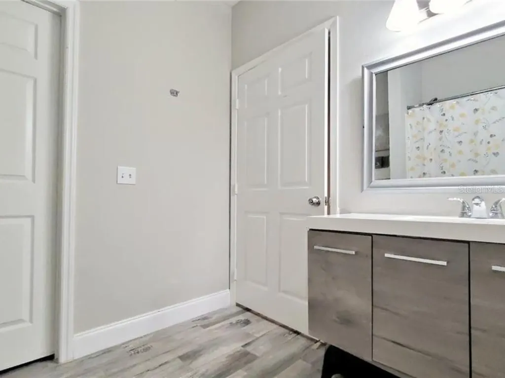 6025 Westgate Drive Orlando FL 32835