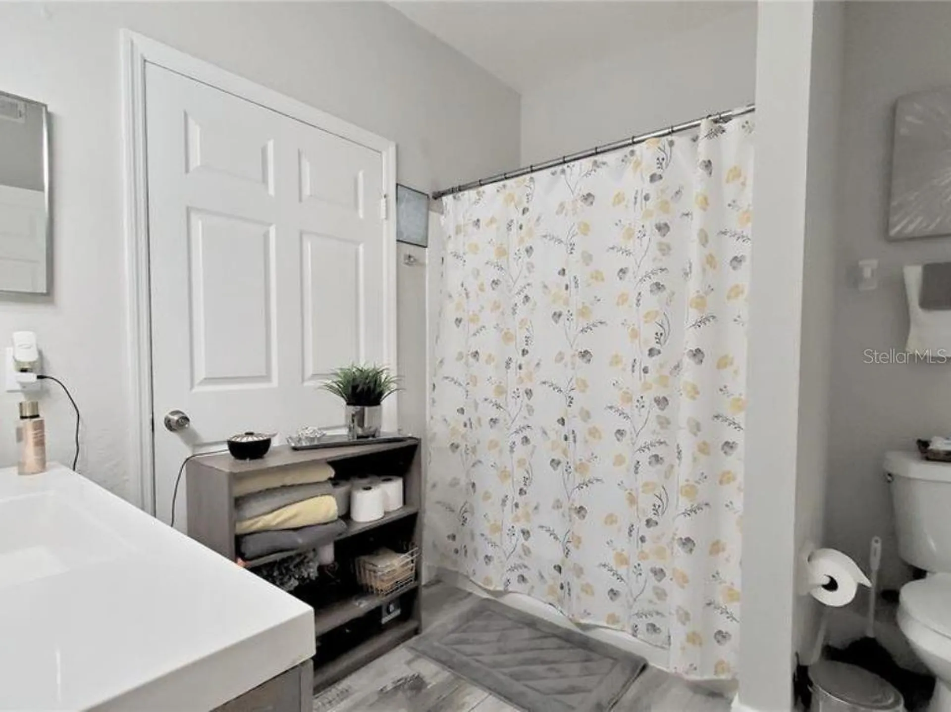 6025 Westgate Drive Orlando FL 32835