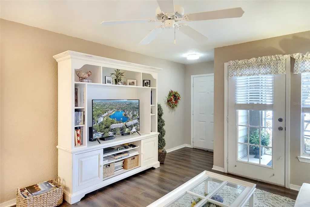 8917 Manor Loop Lakewood Ranch FL 34202