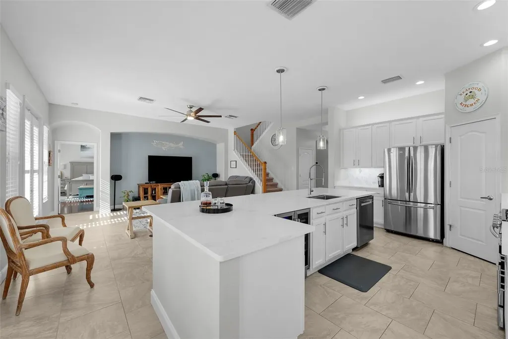 5210 Covesound Way Apollo Beach FL 33572