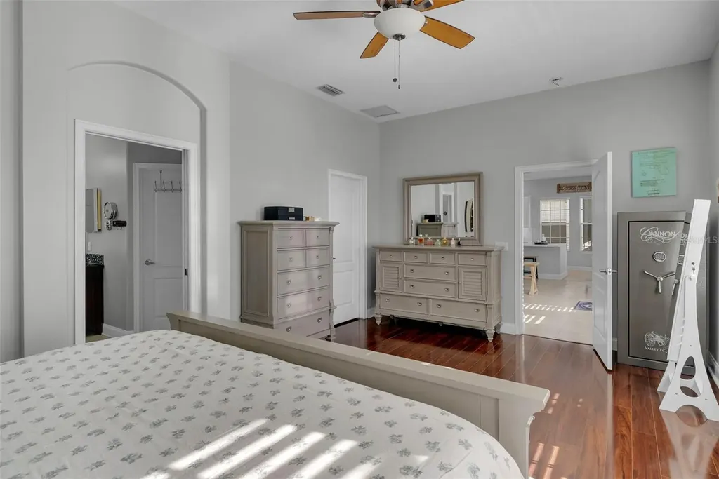 5210 Covesound Way Apollo Beach FL 33572
