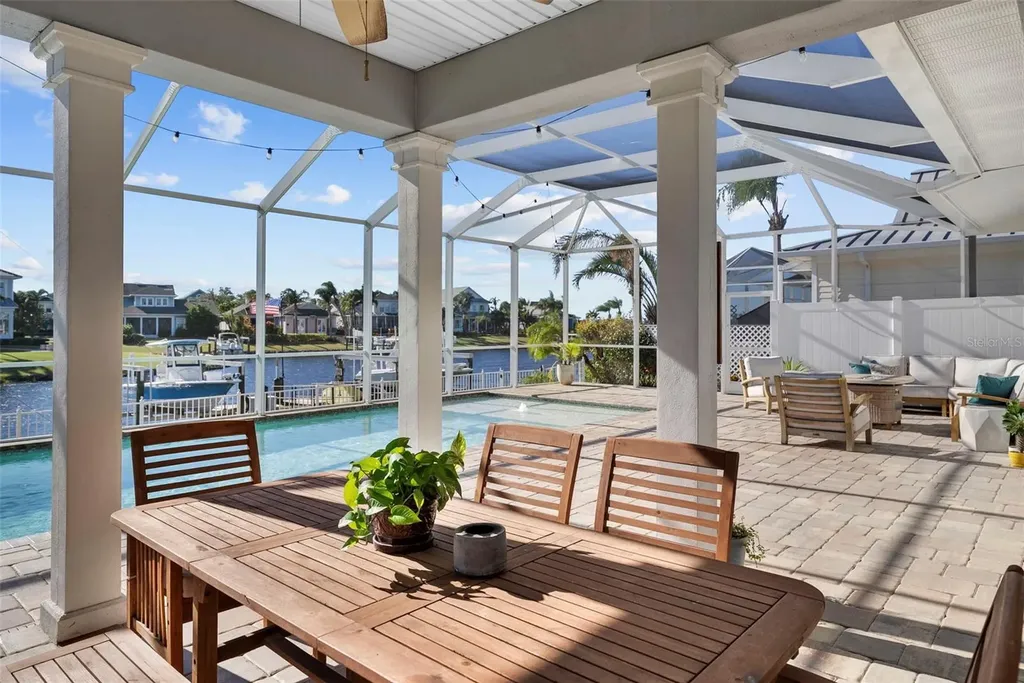 5210 Covesound Way Apollo Beach FL 33572