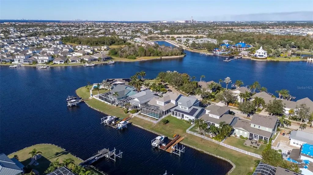 5210 Covesound Way Apollo Beach FL 33572