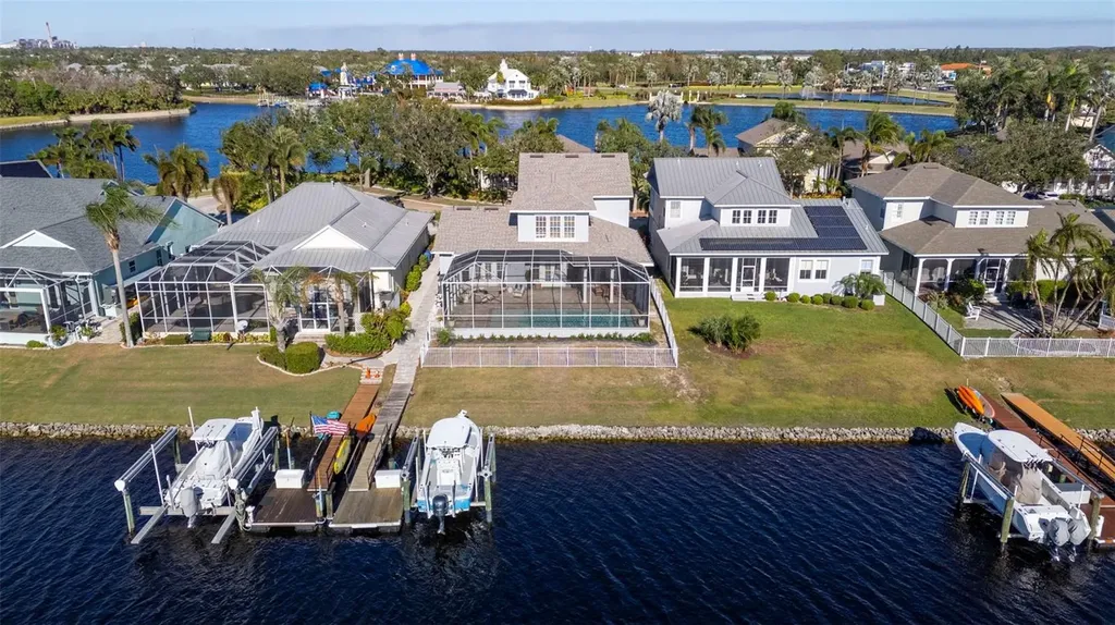 5210 Covesound Way Apollo Beach FL 33572