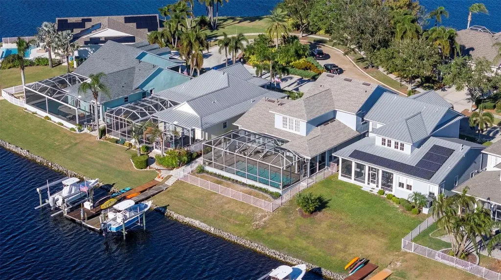 5210 Covesound Way Apollo Beach FL 33572