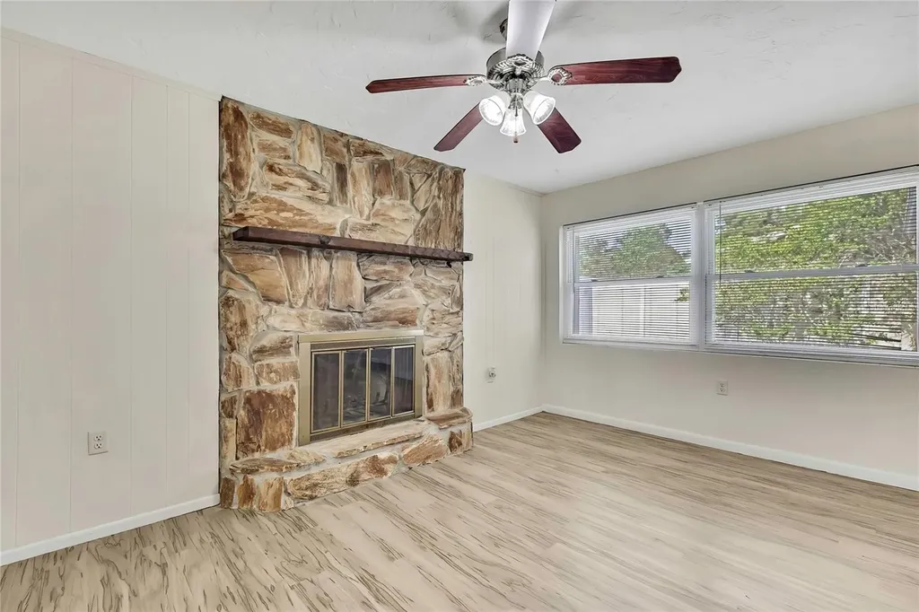 6 James Court Beverly Hills FL 34465