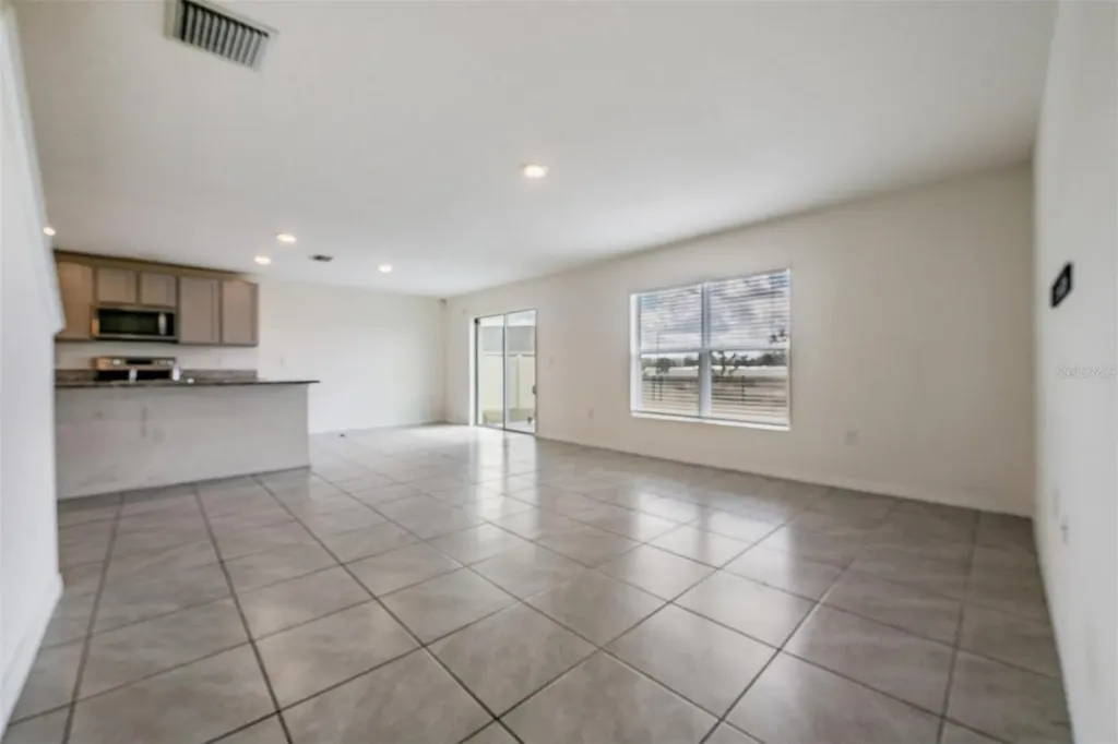 37214 Angel Wings Avenue Zephyrhills FL 33541
