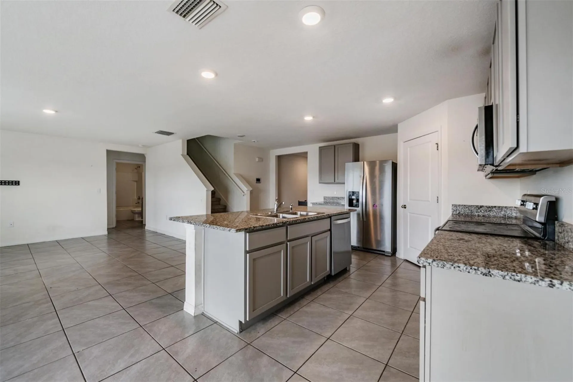 37214 Angel Wings Avenue Zephyrhills FL 33541