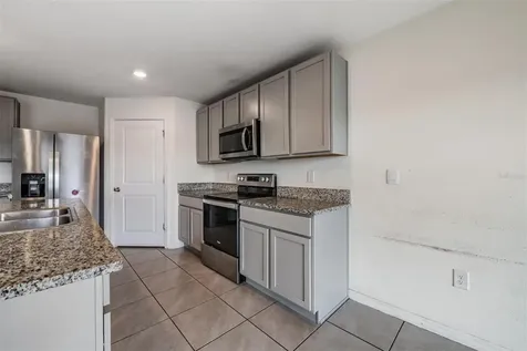 37214 Angel Wings Avenue Zephyrhills FL 33541