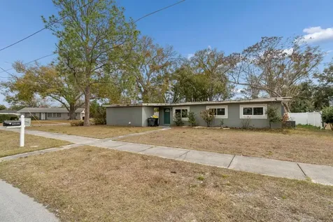 1645 Avenue C NE Winter Haven FL 33881