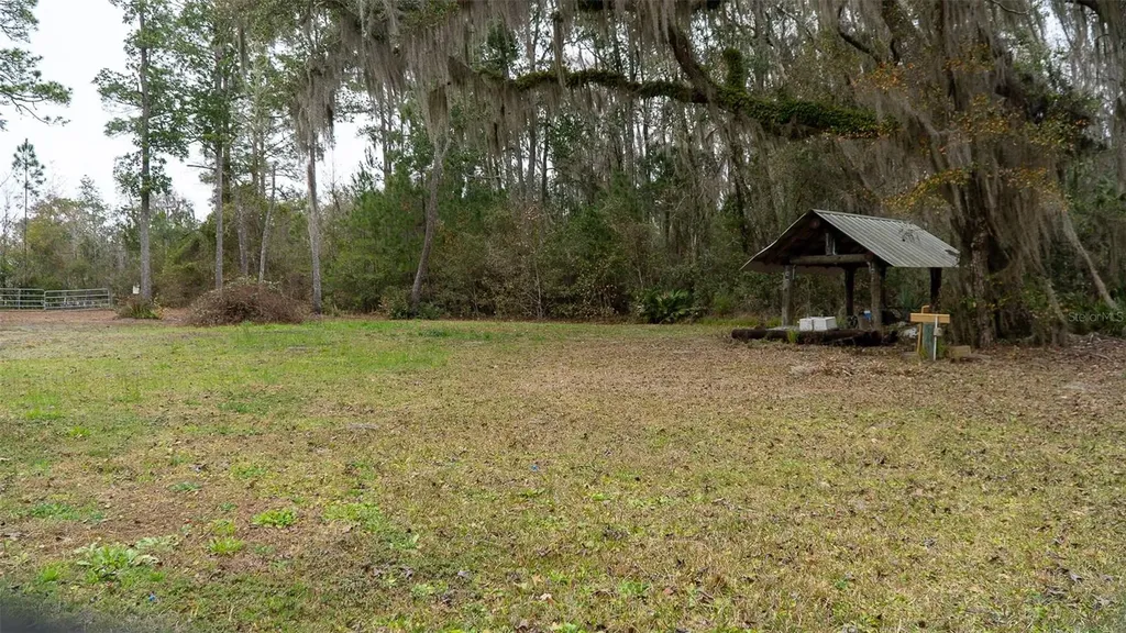 455 W River Road Palatka FL 32177