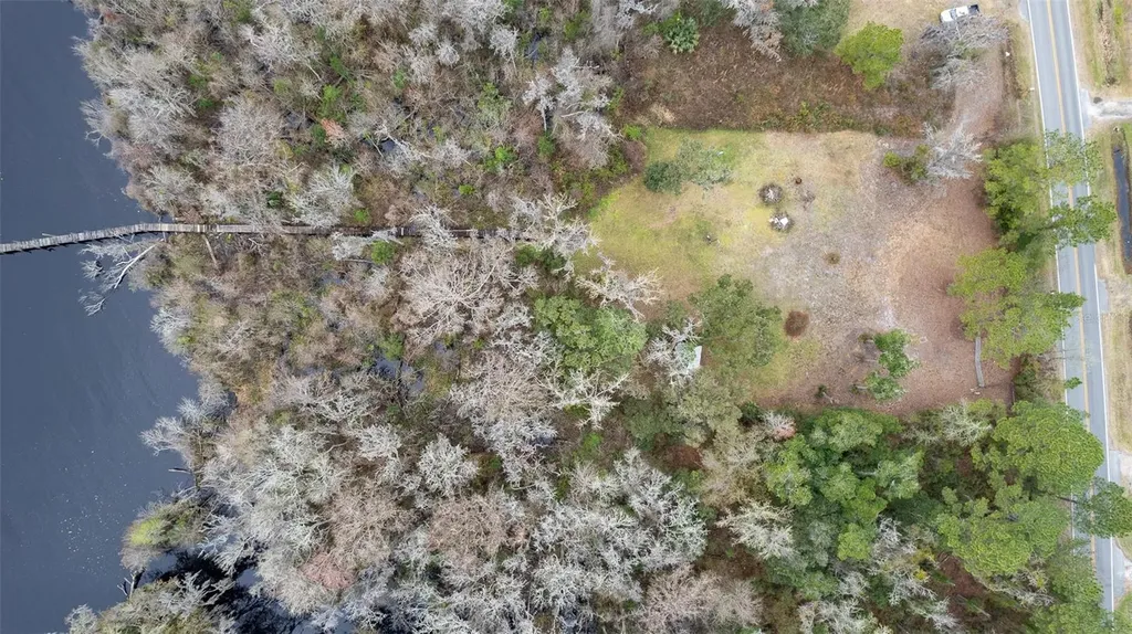 455 W River Road Palatka FL 32177