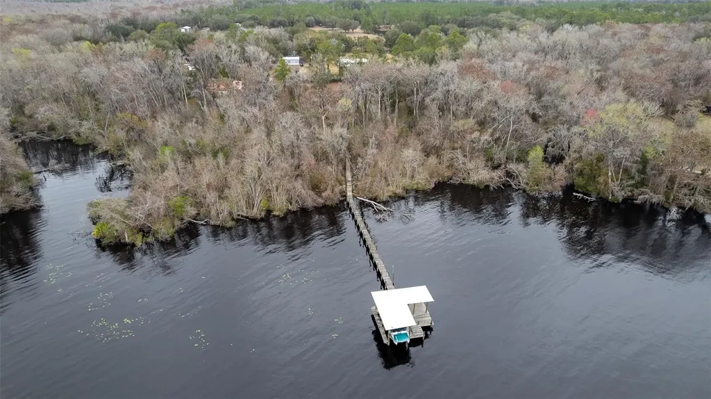 455 W River Road Palatka FL 32177