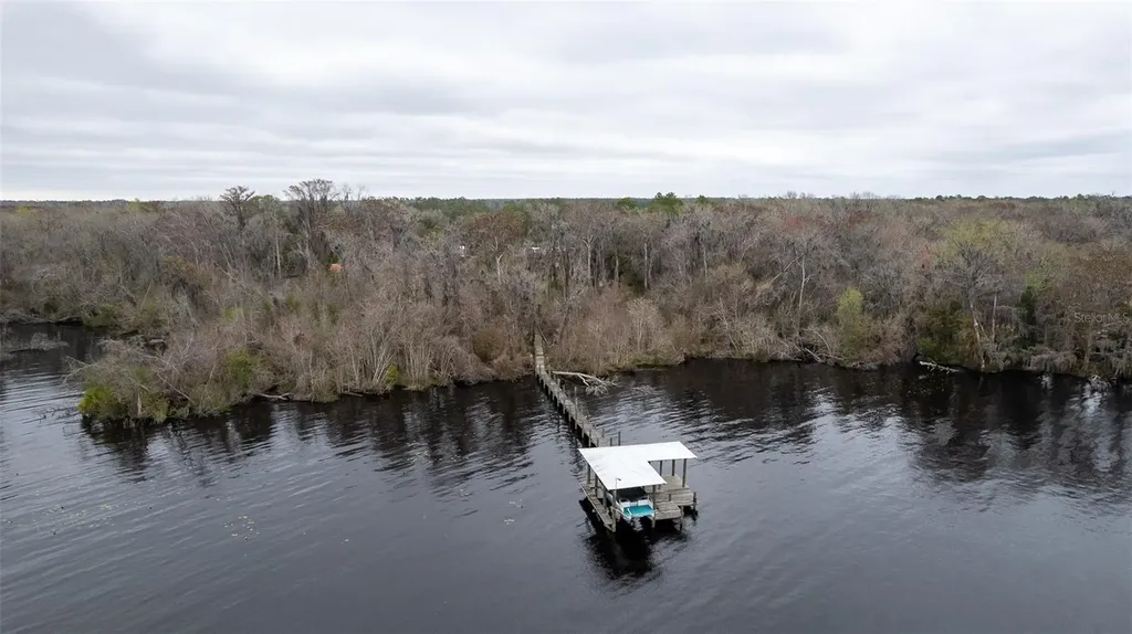 455 W River Road Palatka FL 32177