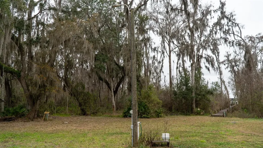 455 W River Road Palatka FL 32177