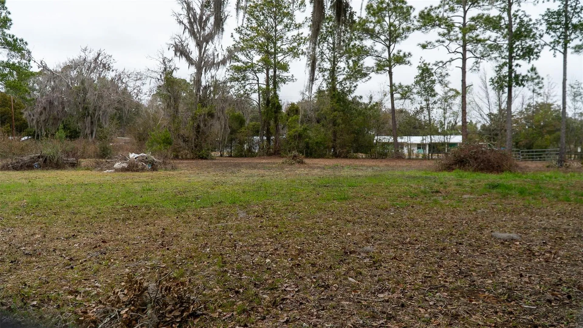 455 W River Road Palatka FL 32177