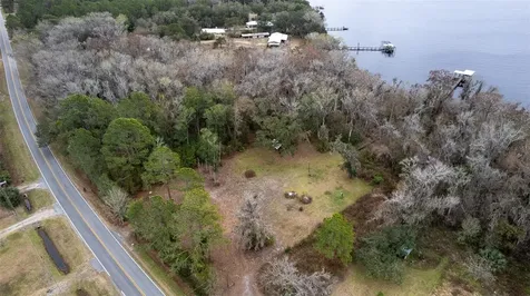 455 W River Road Palatka FL 32177
