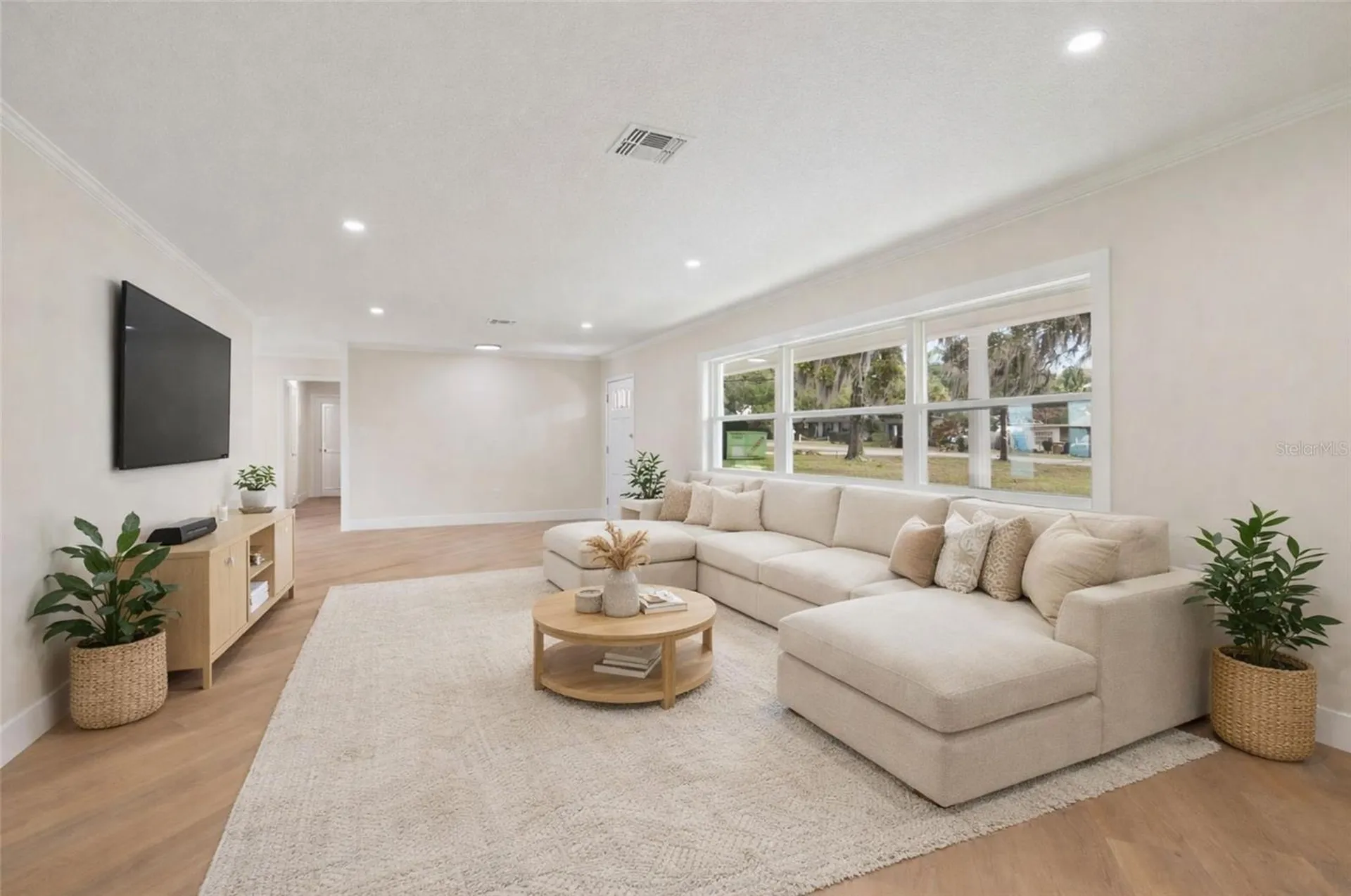 1310 E Crooked Lake Drive Eustis FL 32726