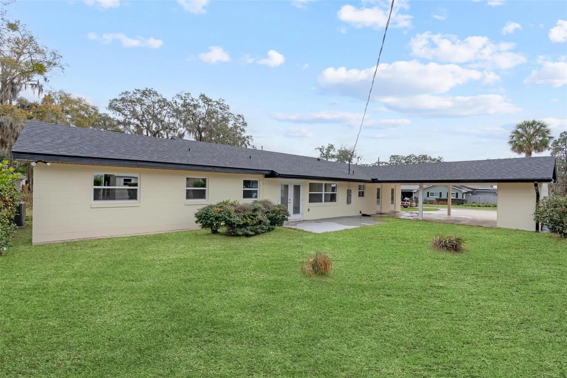1310 E Crooked Lake Drive Eustis FL 32726