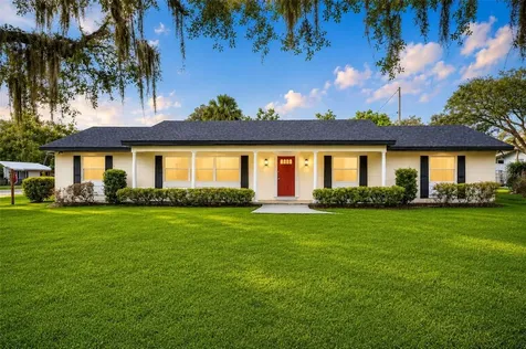 1310 E Crooked Lake Drive Eustis FL 32726