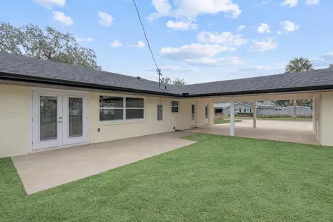 1310 E Crooked Lake Drive Eustis FL 32726