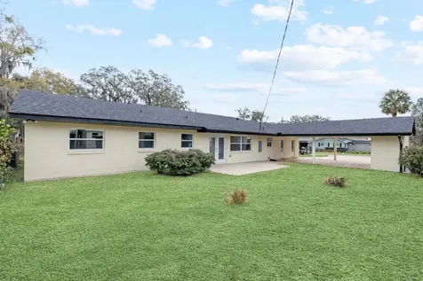 1310 E Crooked Lake Drive Eustis FL 32726