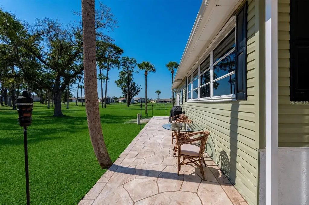 1000 Kings Highway Port Charlotte FL 33980