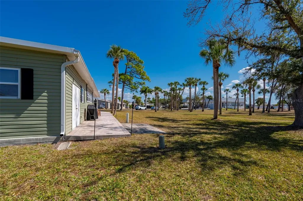 1000 Kings Highway Port Charlotte FL 33980
