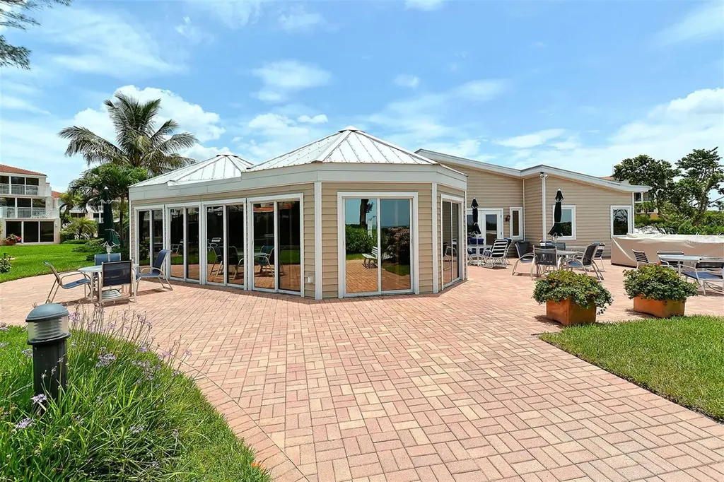 5055 Gulf Of Mexico Drive Longboat Key FL 34228