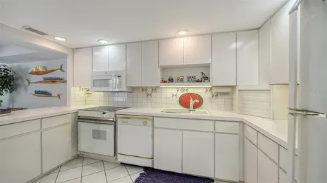 5055 Gulf Of Mexico Drive Longboat Key FL 34228