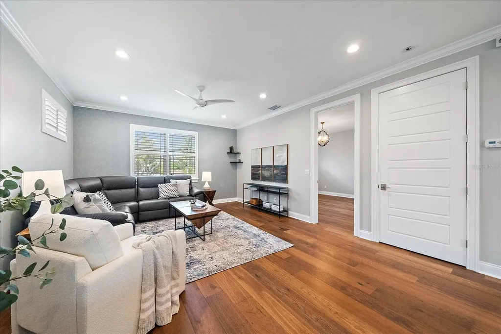 2207 Wisteria Street Sarasota FL 34239