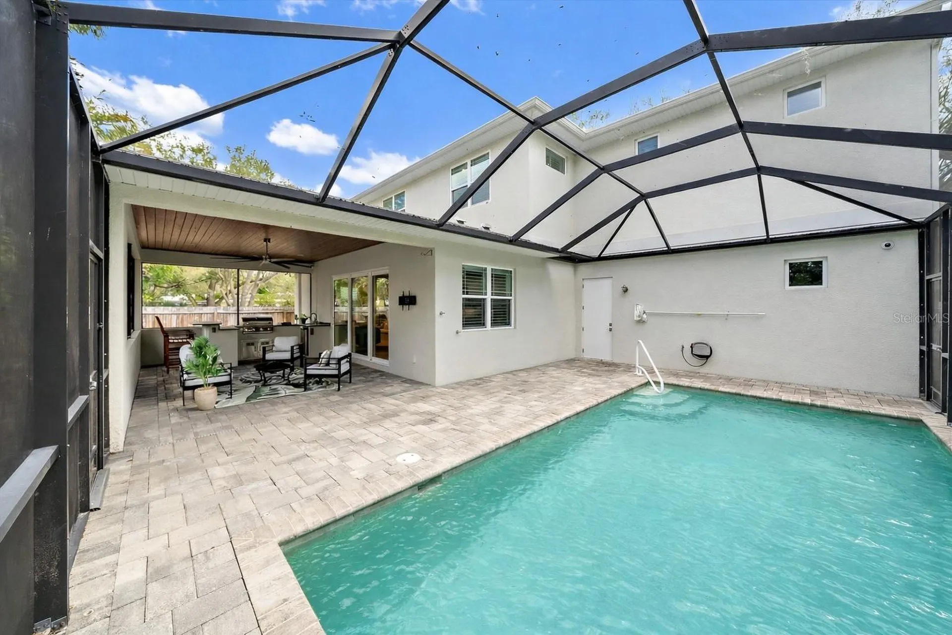 2207 Wisteria Street Sarasota FL 34239