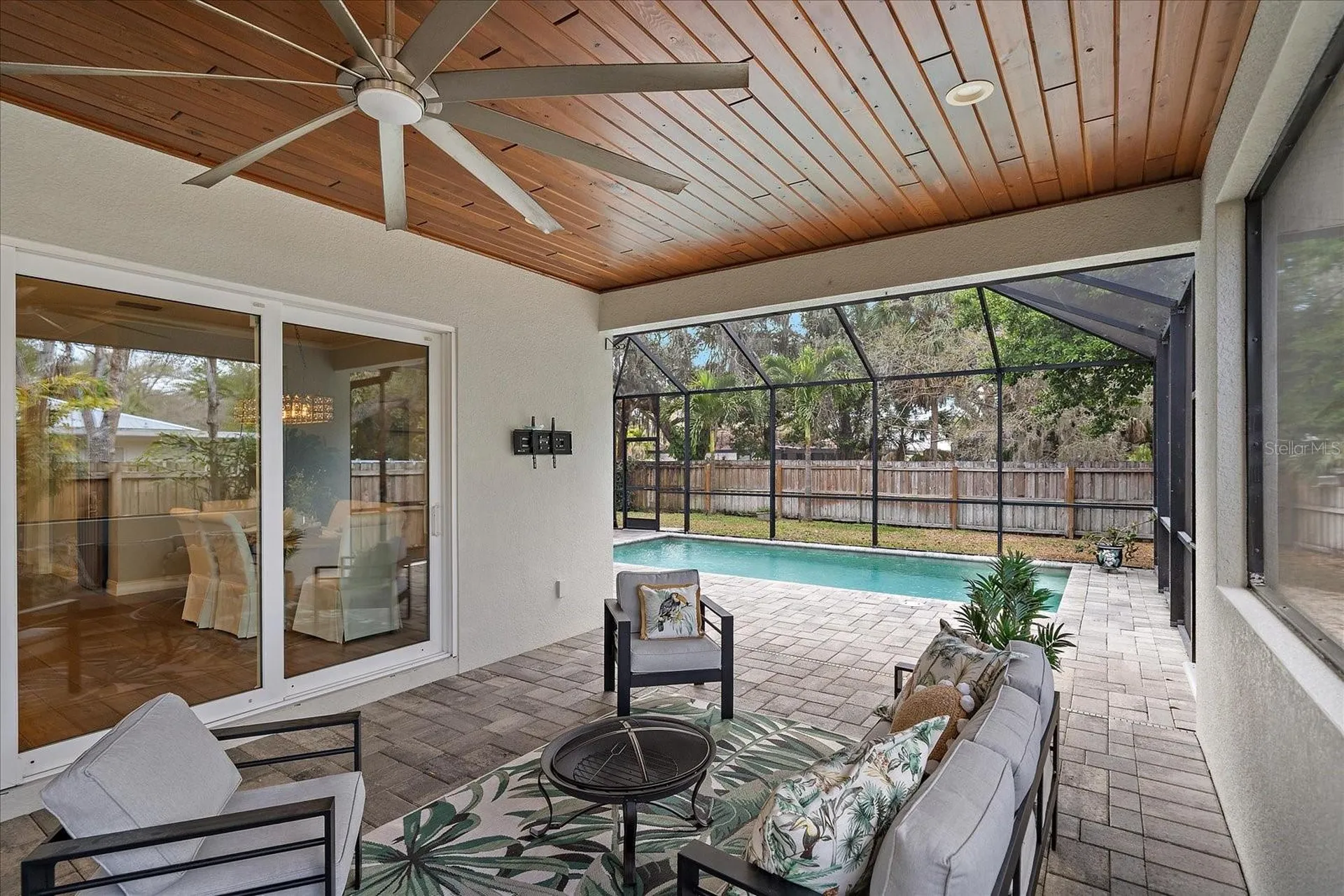 2207 Wisteria Street Sarasota FL 34239