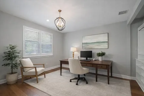 2207 Wisteria Street Sarasota FL 34239