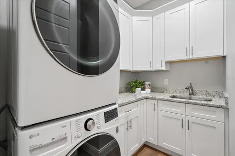 2207 Wisteria Street Sarasota FL 34239