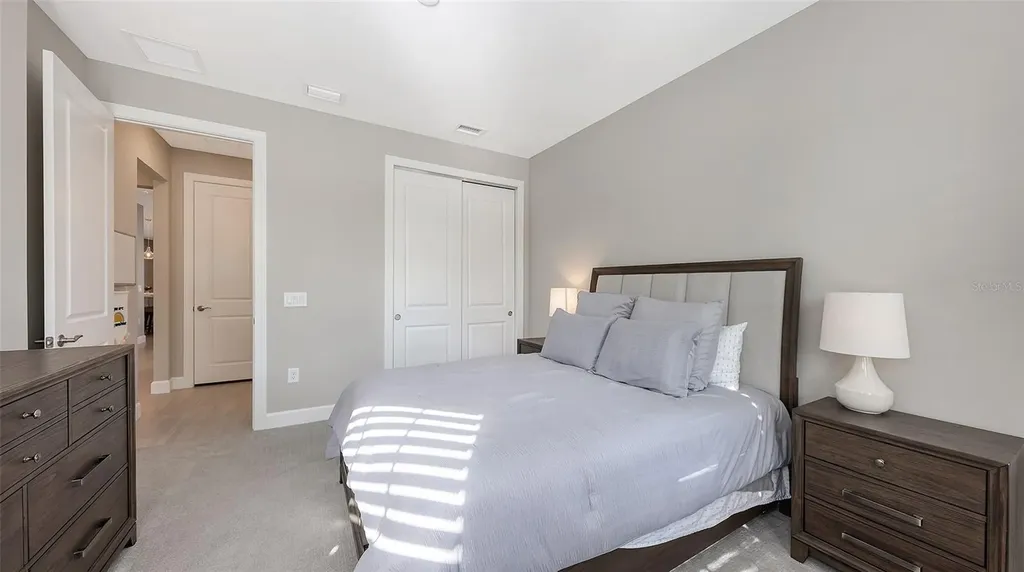 7675 Summerland Cove Bradenton FL 34202