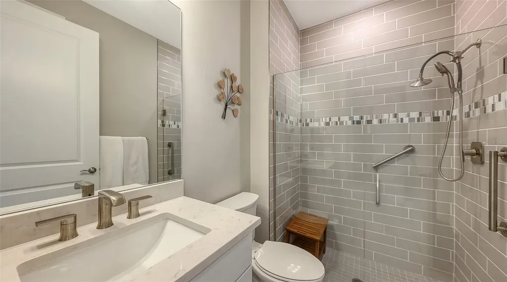 7675 Summerland Cove Bradenton FL 34202