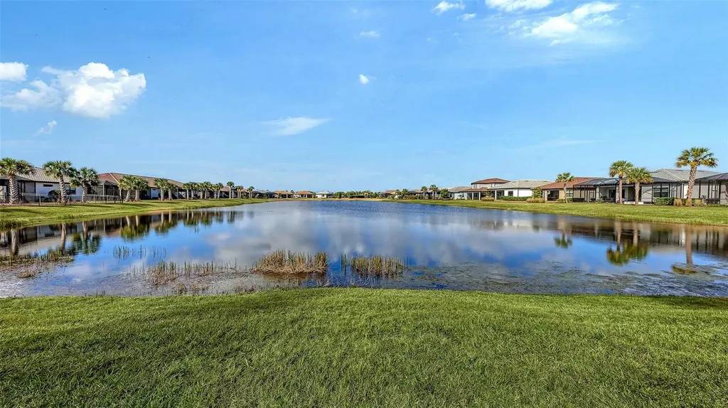 7675 Summerland Cove Bradenton FL 34202