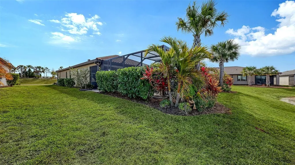 7675 Summerland Cove Bradenton FL 34202