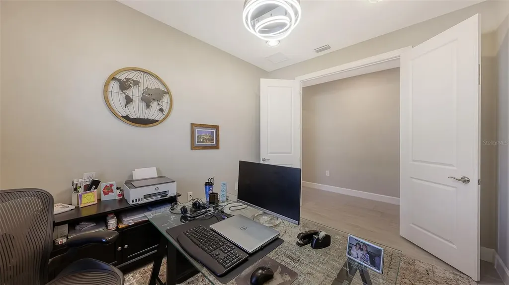 7675 Summerland Cove Bradenton FL 34202