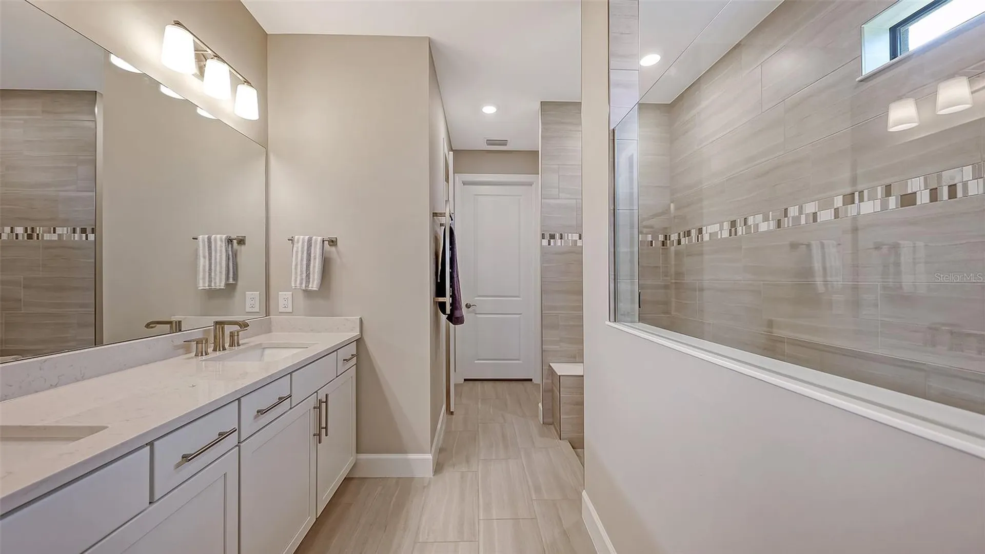 7675 Summerland Cove Bradenton FL 34202