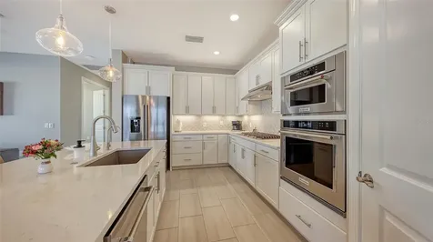 7675 Summerland Cove Bradenton FL 34202