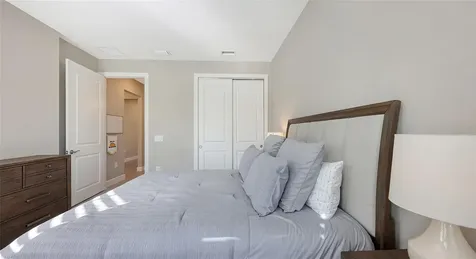 7675 Summerland Cove Bradenton FL 34202