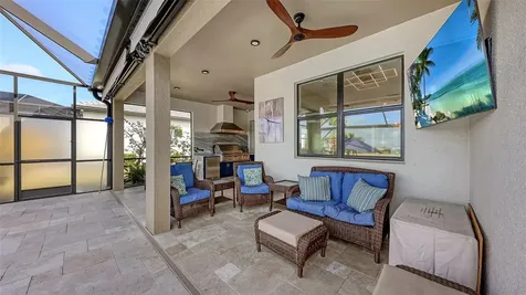 7675 Summerland Cove Bradenton FL 34202